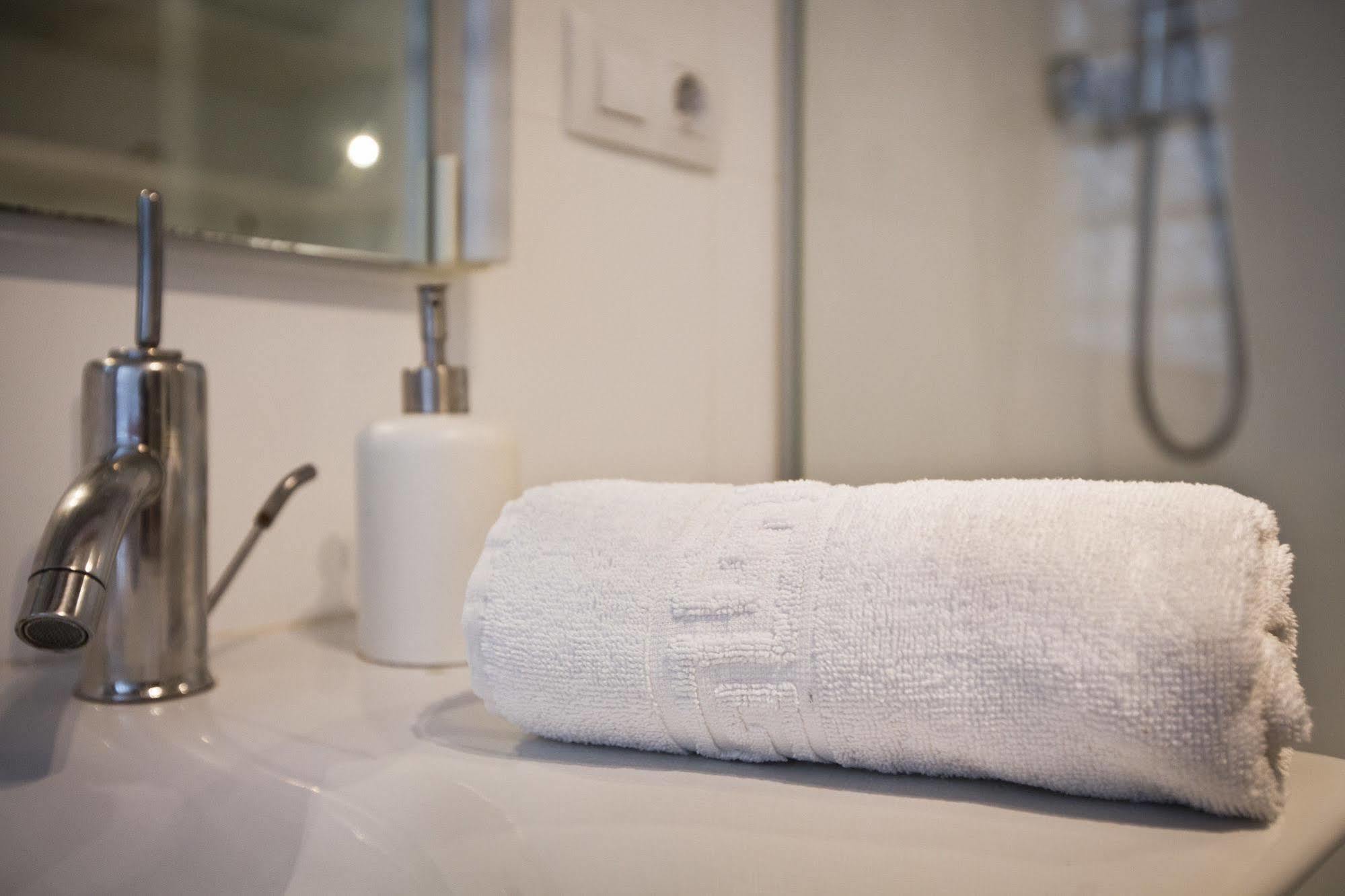 Total Valencia Elegance Apartment ภายนอก รูปภาพ